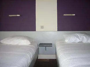 National Hotel 3*
